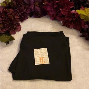 Tall and Curvy SOLID BLACK leggings